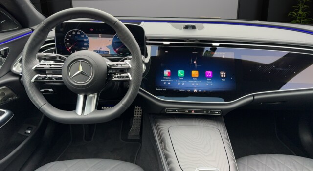 MERCEDES-BENZ E 220 d 4Matic AMG Line 9G-Tronic