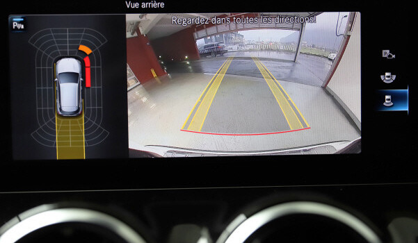 MERCEDES-BENZ GLA 250 Progressive4Matic