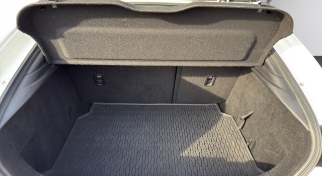 MAZDA 3 HB X MHD 180 Revol AWD