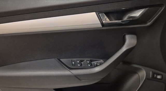 SKODA KAROQ 2.0TDI Ambition 4×4