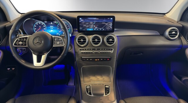 MERCEDES-BENZ GLC 300 e AMG Line 4Matic 9G-Tronic