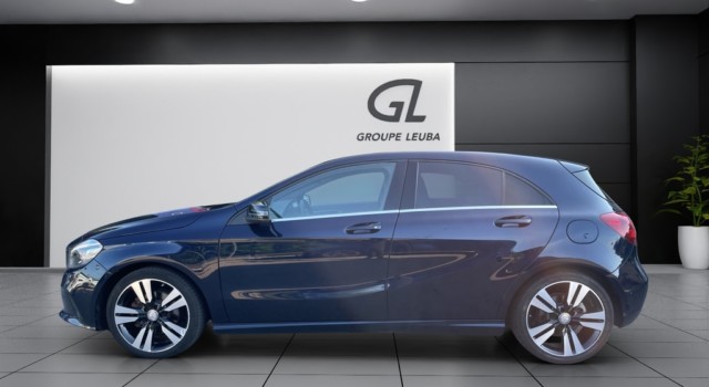MERCEDES-BENZ A 200 Night Star 7G-DCT