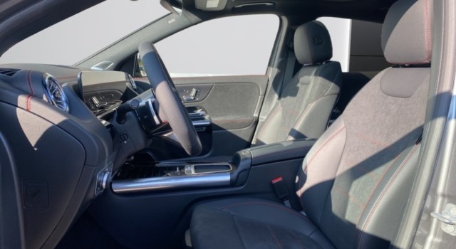 MERCEDES-BENZ EQA 250 + 70,5kWh Excellence