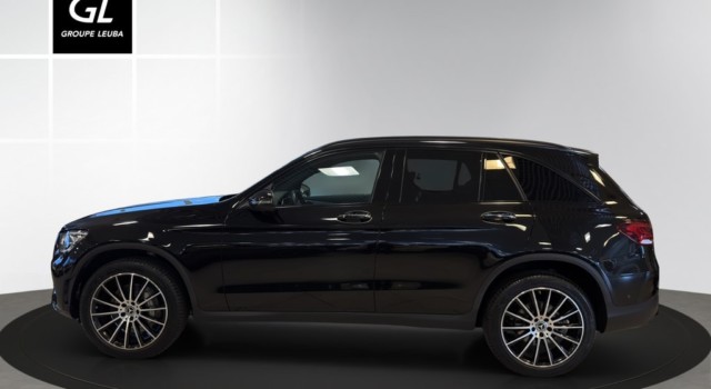 MERCEDES-BENZ GLC 300 e AMG Line 4Matic