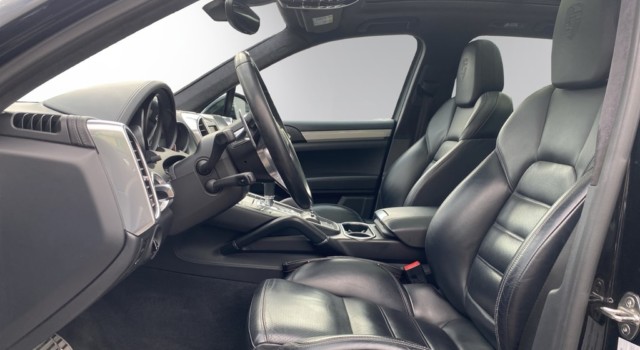 PORSCHE CAYENNE S