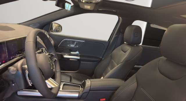 MERCEDES-BENZ GLA 220 4Matic 8G-DCT