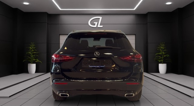 MERCEDES-BENZ GLA 220 d 4Matic 8G-DCTSwiss Star