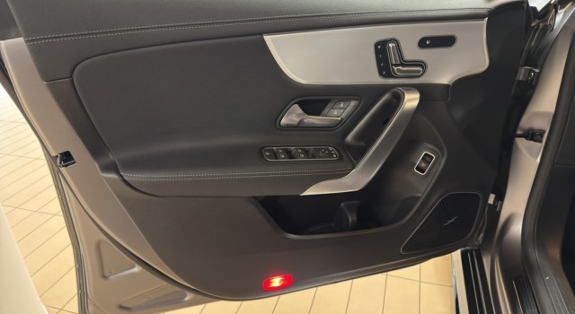 MERCEDES-BENZ CLA 35 AMG 4Matic 8G-DCT