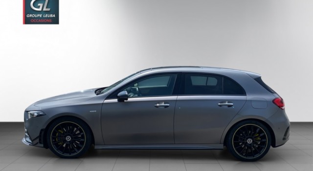 MERCEDES-BENZ A 250 AMG Line