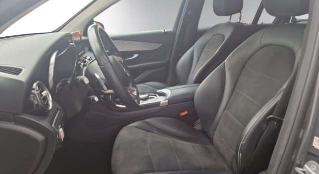 MERCEDES-BENZ GLC 250 AMG Line 4Matic