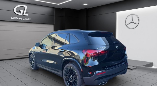 MERCEDES-BENZ GLA 250 4Matic 8G-DCT Swiss Star