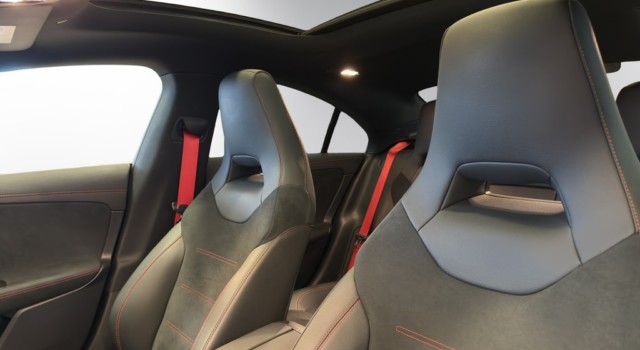 MERCEDES-BENZ CLA 35 AMG 4Matic