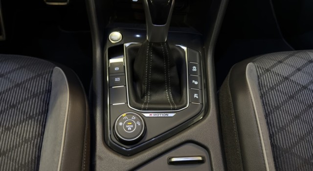 VW TIGUAN 2.0TSI R-Line 4M