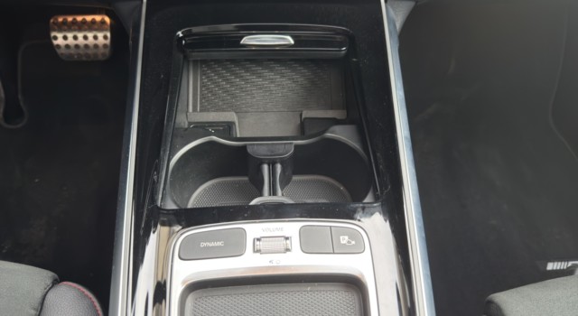 MERCEDES-BENZ GLB 250 4Matic 8G-Tronic