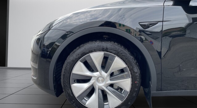 TESLA MODEL Y Long Range