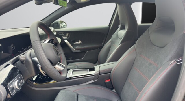 MERCEDES-BENZ A 200 Night Star 7G-DCT