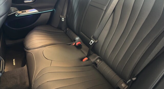 MERCEDES-BENZ E 220 d T 4Matic 9G-Tronic