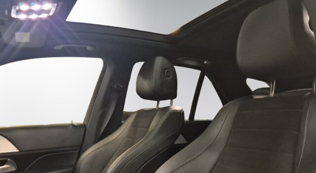 MERCEDES-BENZ GLE 300 d AMG Line 4Matic