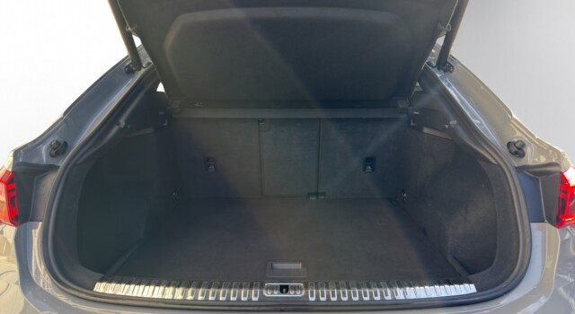 AUDI RS Q3 SB 2.5 TFSI quattro