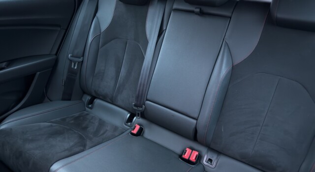 SEAT LEON ST 2.0 TDI FR 4D