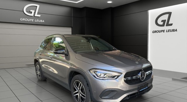 MERCEDES-BENZ GLA 250 4Matic Progressive 8G-DCT