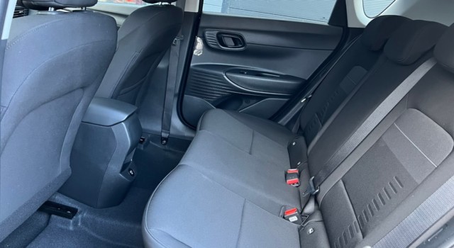 HYUNDAI BAYON 1.0 T-GDi Amplia DCT