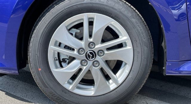 MAZDA 2 Hybrid Centre-line