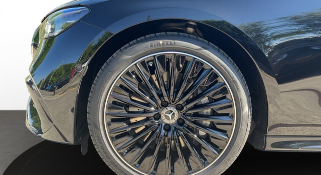 MERCEDES-BENZ E 220 d 4Matic 9G-Tronic