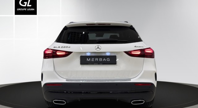 MERCEDES-BENZ GLA 220 d 4M Swiss Star