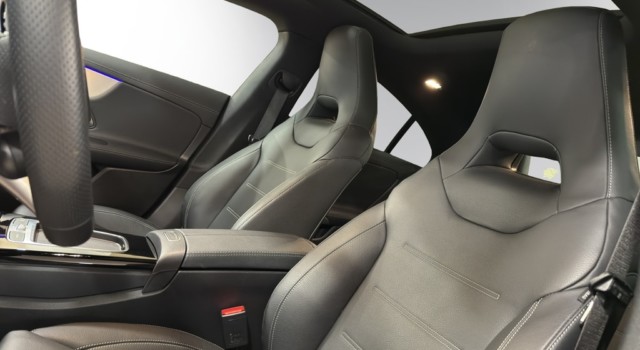 MERCEDES-BENZ CLA 35 AMG 4Matic 8G-DCT
