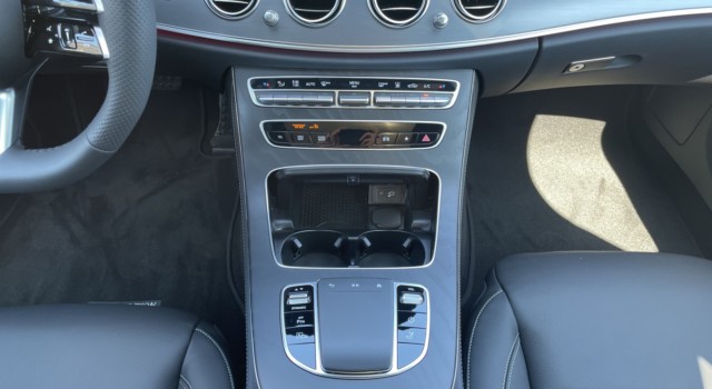 MERCEDES-BENZ E 300 de T 4Matic EQ Star 9G-Tronic