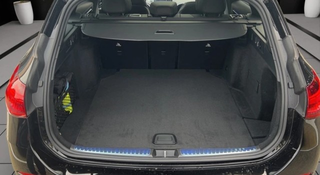 MERCEDES-BENZ C 220 d T 4 Matic Swiss Star