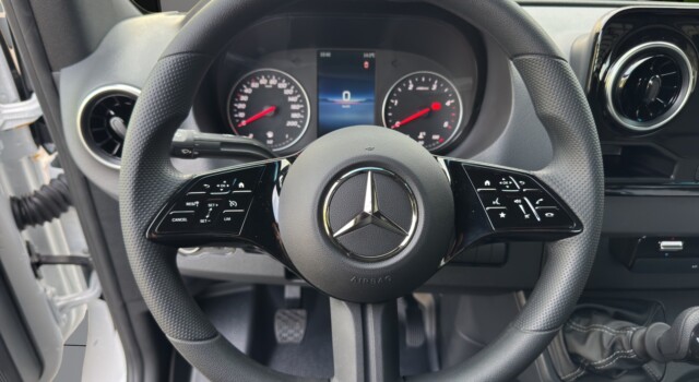 MERCEDES-BENZ Sprinter 519 CDI CH Pont Fixe 3T5