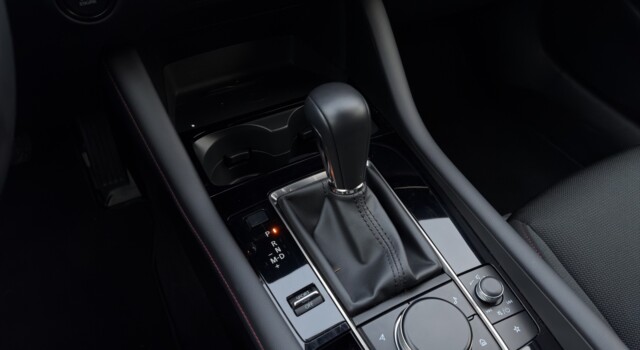 MAZDA 3 HB G 140 Homura A