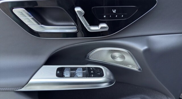 MERCEDES-BENZ E 220 d 4Matic 9G-Tronic