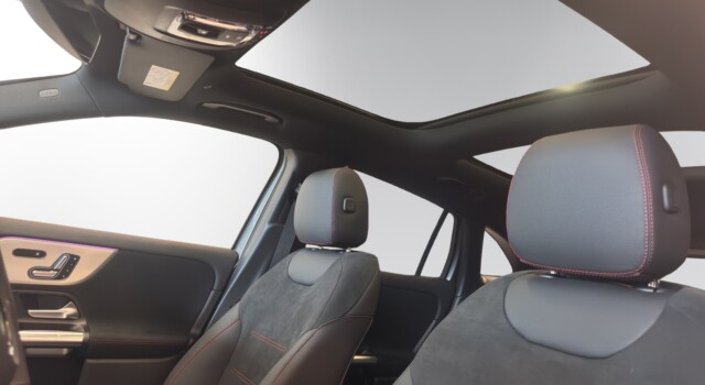 MERCEDES-BENZ EQA 350 66,5 kWh 4Matic Excellence