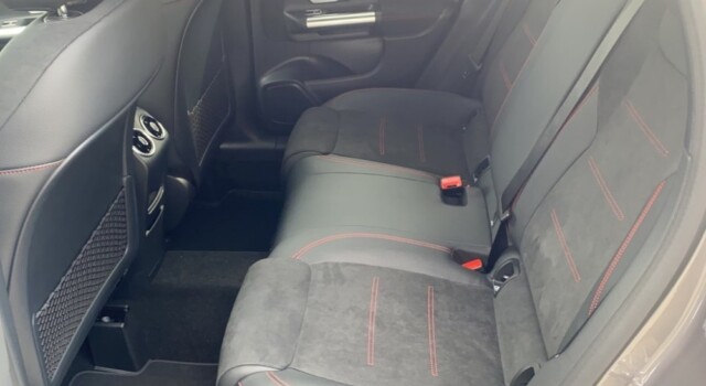 MERCEDES-BENZ GLA 250 4Matic 8G-DCT Swiss Star