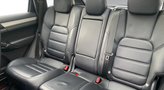 PORSCHE CAYENNE S