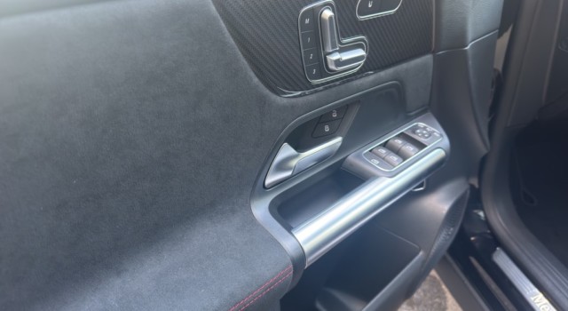 MERCEDES-BENZ GLA 220 4Matic 8G-DCT