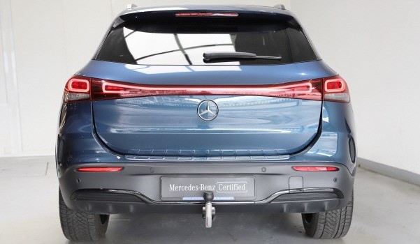 MERCEDES-BENZ EQA 250 AMG Line AMG Line