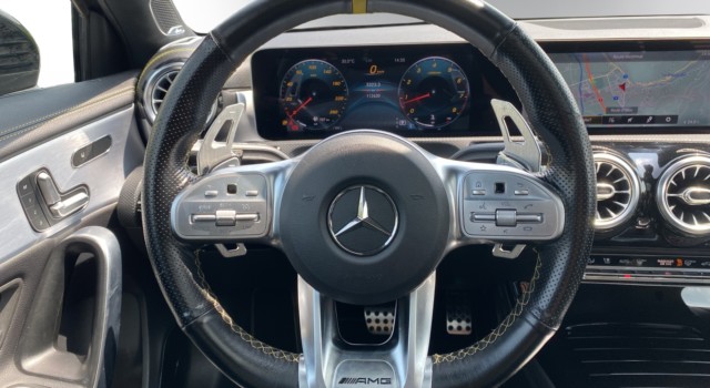 MERCEDES-BENZ A 250 AMG Line