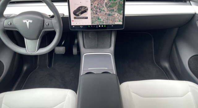 TESLA MODEL Y Long Range