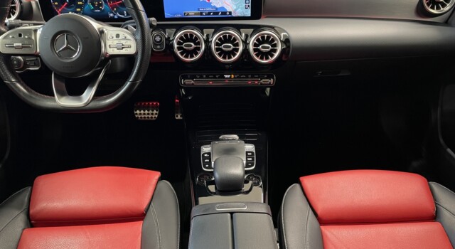 MERCEDES-BENZ A 200 AMG Line 7G-DCT
