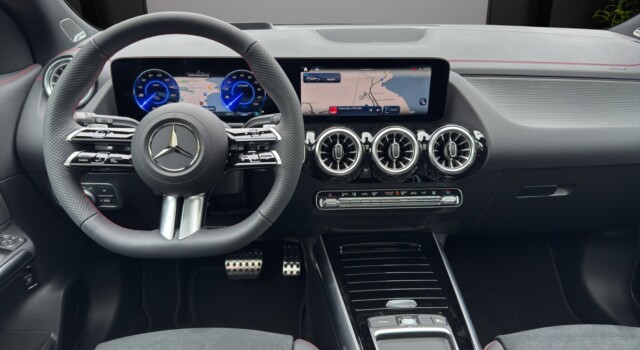 MERCEDES-BENZ EQA 350 66,5 kWh 4Matic Excellence