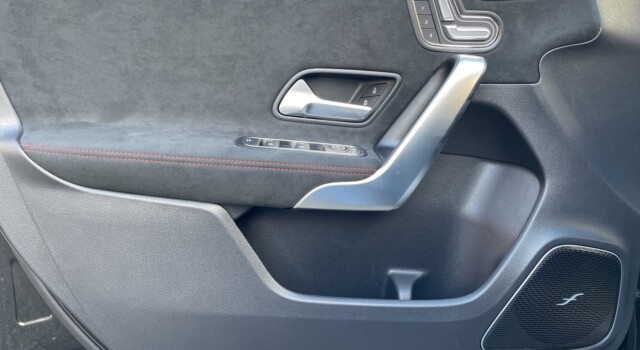 MERCEDES-BENZ A 200 Night Star 7G-DCT