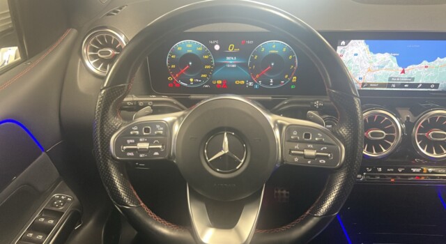 MERCEDES-BENZ B 200 AMG Line 7G-DCT