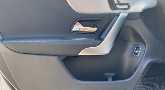 MERCEDES-BENZ A 250 e EQ Star 8G-DCT