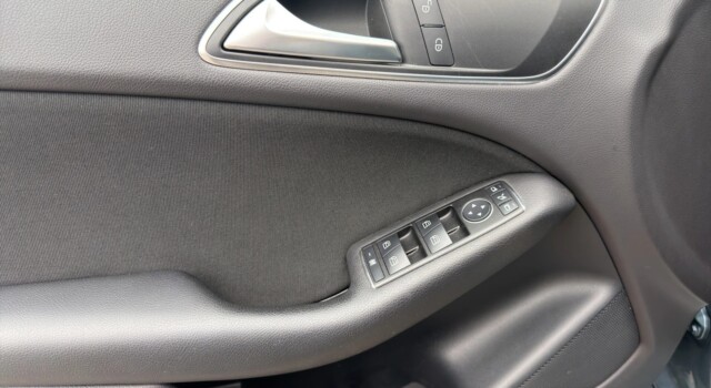 MERCEDES-BENZ B 220 4Matic 7G-DCT