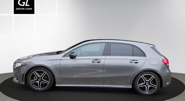 MERCEDES-BENZ A 200 AMG Line