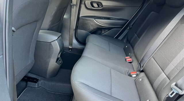 HYUNDAI i20 1.0 T-GDi Amplia DCT